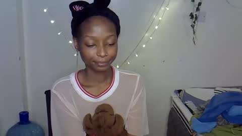 Snapshot of xalia_caramel chatting on November 2025 08:31:01 PM Alexa online show from November 2025 08:31:01 PM