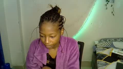 Snapshot of xalia_caramel chatting on November 2025 04:07:02 PM Alexa online show from November 2025 04:07:02 PM