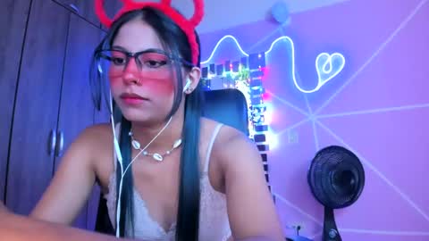 Snapshot of xallysonx_ chatting on January 2025 02:46:01 PM XALLYSONX online show from January 2025 02:46:01 PM