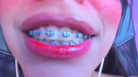 Snapshot of xallysonx_ chatting on February 2025 07:05:02 PM XALLYSONX online show from February 2025 07:05:02 PM