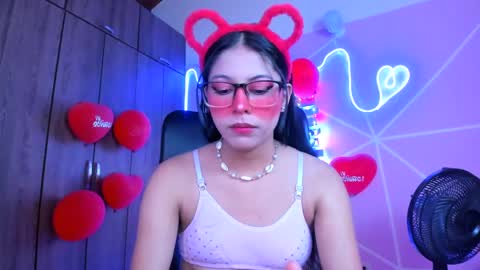 Snapshot of xallysonx_ chatting on February 2025 11:20:01 AM XALLYSONX online show from February 2025 11:20:01 AM