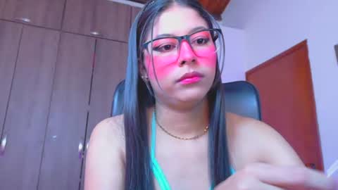 Snapshot of xallysonx_ chatting on June 2026 11:53:01 AM XALLYSONX online show from June 2026 11:53:01 AM