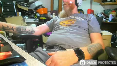 Snapshot of xander71972 chatting on April 2026 12:25:02 PM xander71972 online show from April 2026 12:25:02 PM