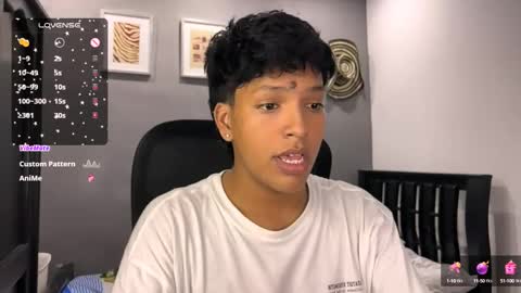 Snapshot of xander_bonnet1 chatting on January 2025 02:40:02 AM Xander bonnet online show from January 2025 02:40:02 AM