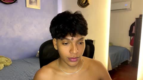 Snapshot of xander_bonnet1 chatting on October 2025 12:25:01 PM Xander bonnet online show from October 2025 12:25:01 PM