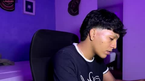 Snapshot of xander_bonnet1 chatting on December 2025 12:07:01 AM Xander bonnet online show from December 2025 12:07:01 AM