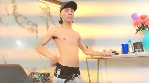 xandergrey8 online show from March 2026 07:09:01 PM