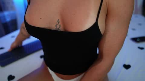 Snapshot of xandrabae chatting on June 2026 12:32:02 AM Alexandra online show from June 2026 12:32:02 AM