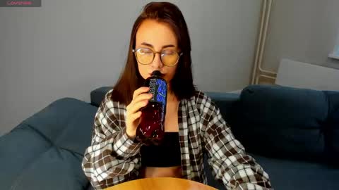 Snapshot of xapka_lapka chatting on May 2026 08:07:02 AM Alice online show from May 2026 08:07:02 AM