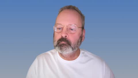 Snapshot of xarkevis chatting on December 2024 07:00:02 PM X4RK3V15 online show from December 2024 07:00:02 PM