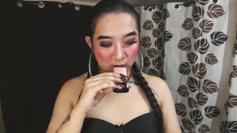 Nira   NOT INTO CHEAP GUYS  online show from January 2025 11:03:01 PM