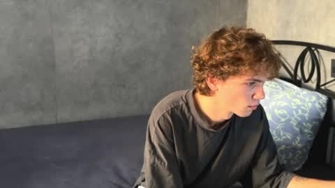 Snapshot of xavier_200 chatting on October 2025 04:11:01 AM Xavier PVT open online show from October 2025 04:11:01 AM