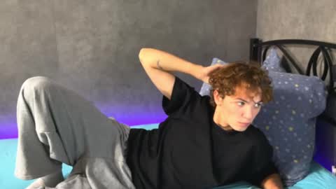 Snapshot of xavier_200 chatting on October 2025 03:50:02 AM Xavier PVT open online show from October 2025 03:50:02 AM