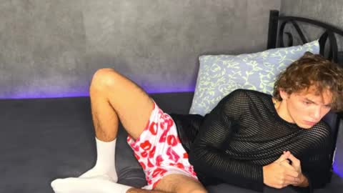 Snapshot of xavier_200 chatting on November 2025 03:50:01 AM Xavier PVT open online show from November 2025 03:50:01 AM