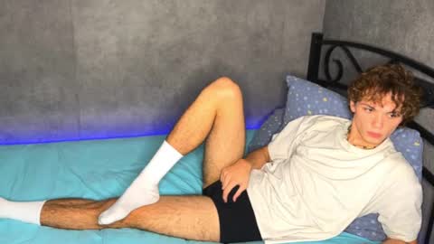 Snapshot of xavier_200 chatting on November 2025 03:53:02 AM Xavier PVT open online show from November 2025 03:53:02 AM