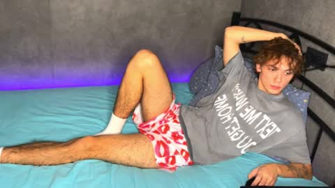 Snapshot of xavier_200 chatting on December 2025 05:04:02 AM Xavier PVT open online show from December 2025 05:04:02 AM