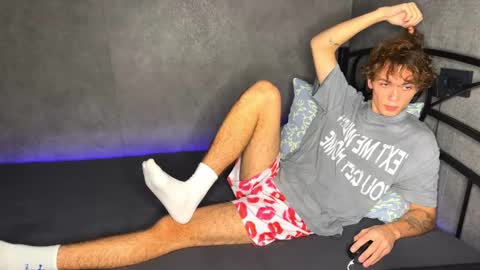 Snapshot of xavier_200 chatting on December 2025 04:00:02 AM Xavier PVT open online show from December 2025 04:00:02 AM