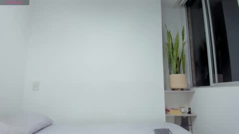 Xavier online show from November 2025 12:27:01 AM