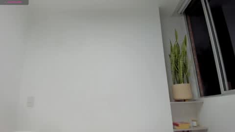 Snapshot of xavier_colleman chatting on April 2026 01:14:02 AM Xavier online show from April 2026 01:14:02 AM