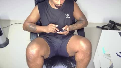 Snapshot of xaviermillerxxx chatting on October 2025 06:35:02 PM Xavier Miller online show from October 2025 06:35:02 PM
