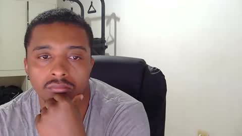 Snapshot of xaviermillerxxx chatting on May 2026 04:24:02 PM Xavier Miller online show from May 2026 04:24:02 PM