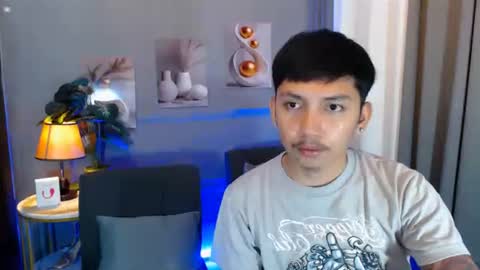 Snapshot of xcigbatecum chatting on April 2026 02:11:02 AM Charlie online show from April 2026 02:11:02 AM