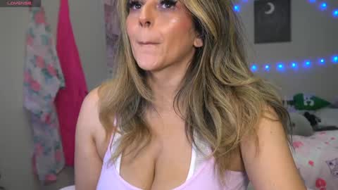 spoil me here  online show from November 2025 11:02:01 AM