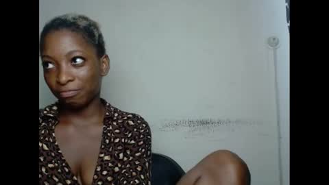 Snapshot of xcreamypussy chatting on December 2024 08:10:02 PM xcreamypussy online show from December 2024 08:10:02 PM