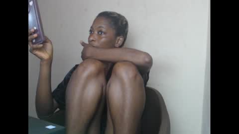 Snapshot of xcreamypussy chatting on January 2025 09:43:02 AM xcreamypussy online show from January 2025 09:43:02 AM