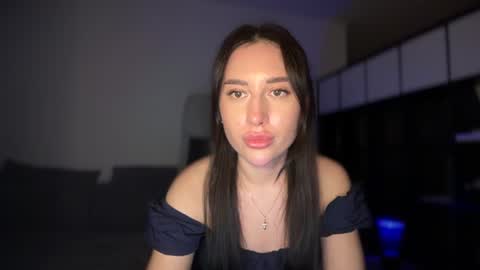 XCuteXbunny online show from November 2025 08:33:02 PM