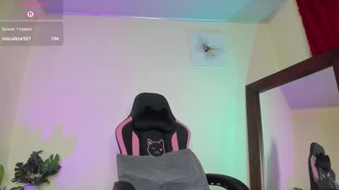 Kanae. online show from January 2026 10:46:01 PM