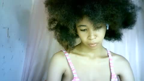 xenna610827 online show from March 2025 04:10:01 PM