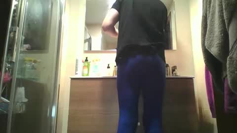 Snapshot of xeson47 chatting on February 2025 08:10:01 AM xeson47 online show from February 2025 08:10:01 AM