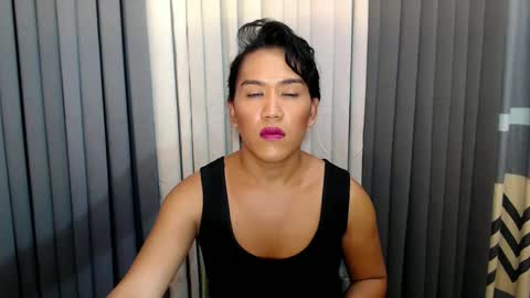 Snapshot of xhugejerkingtransx chatting on February 2025 11:08:02 AM GWEN THOMPSON ....... online show from February 2025 11:08:02 AM