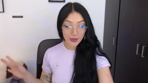 Xia online show from November 2025 05:56:01 PM