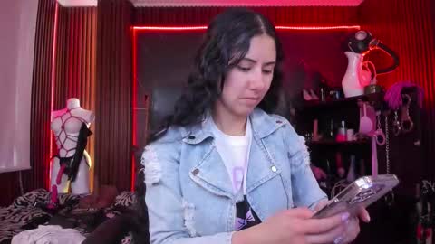 XiaQueen   I M online show from November 2025 08:22:02 PM