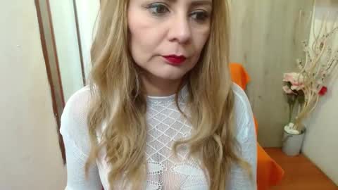 Ximena online show from September 2025 12:06:01 PM