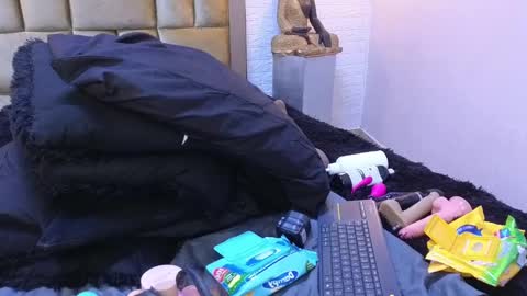 ximena online show from February 2025 07:42:02 AM