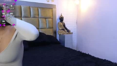 ximena online show from September 2025 10:00:01 PM