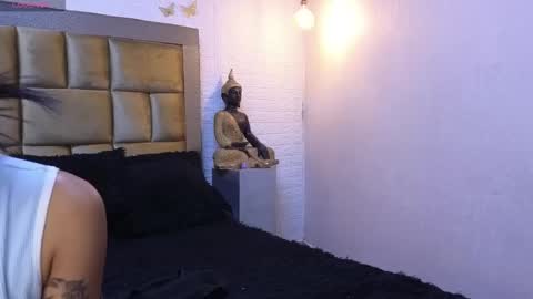 ximena online show from October 2025 09:49:01 PM