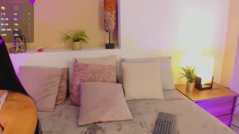 Snapshot of xiomara__cortes chatting on March 2026 07:43:02 PM X I O M A R A online show from March 2026 07:43:02 PM