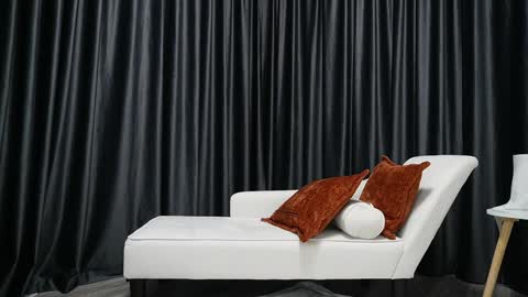 Julia online show from October 2025 06:27:02 PM