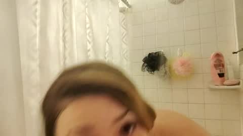 Snapshot of xkittymeowz chatting on February 2026 03:27:01 AM xkittymeowz online show from February 2026 03:27:01 AM