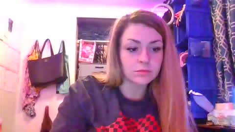 Snapshot of xkittymeowz chatting on February 2026 02:15:01 AM xkittymeowz online show from February 2026 02:15:01 AM