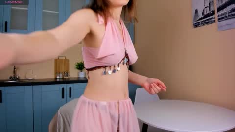 Snapshot of xlindamilfxx chatting on January 2026 12:42:01 PM Linda online show from January 2026 12:42:01 PM