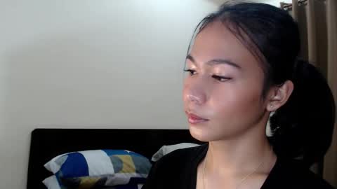 Snapshot of xlovely_destinyx chatting on March 2026 08:31:01 AM Alice online show from March 2026 08:31:01 AM