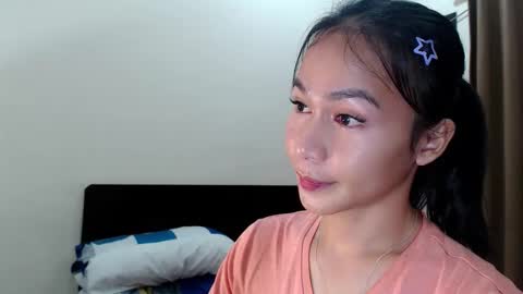Snapshot of xlovely_destinyx chatting on March 2026 05:07:02 PM Alice online show from March 2026 05:07:02 PM