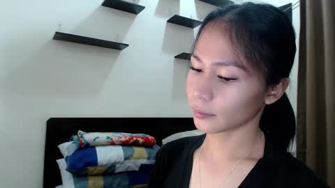 Snapshot of xlovely_destinyx chatting on March 2026 05:08:01 PM Alice online show from March 2026 05:08:01 PM