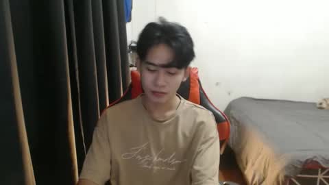 Snapshot of xluminous chatting on September 2025 08:30:02 PM MIKAEL online show from September 2025 08:30:02 PM