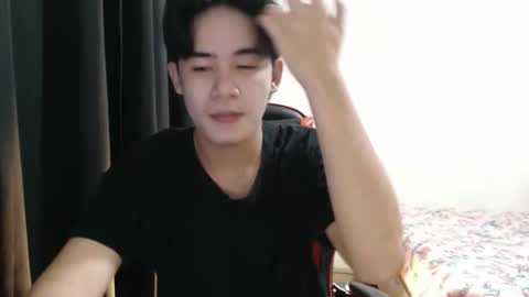 Snapshot of xluminous chatting on November 2025 12:39:02 PM MIKAEL online show from November 2025 12:39:02 PM